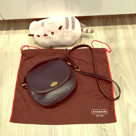 Coach Handbags - Coach Vintage 4401 Navy CrossBody Purse ITALY